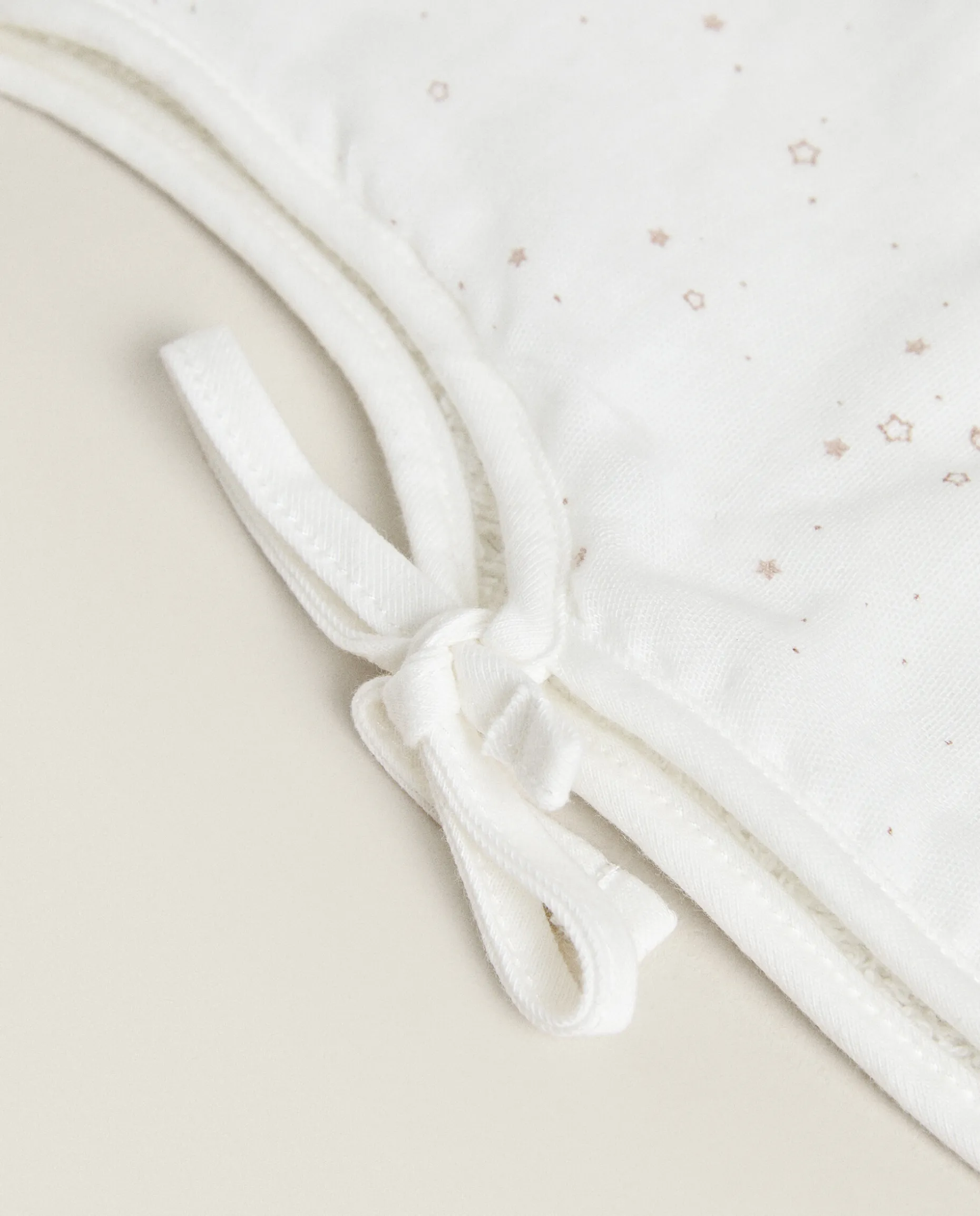 Star Crepe Bib