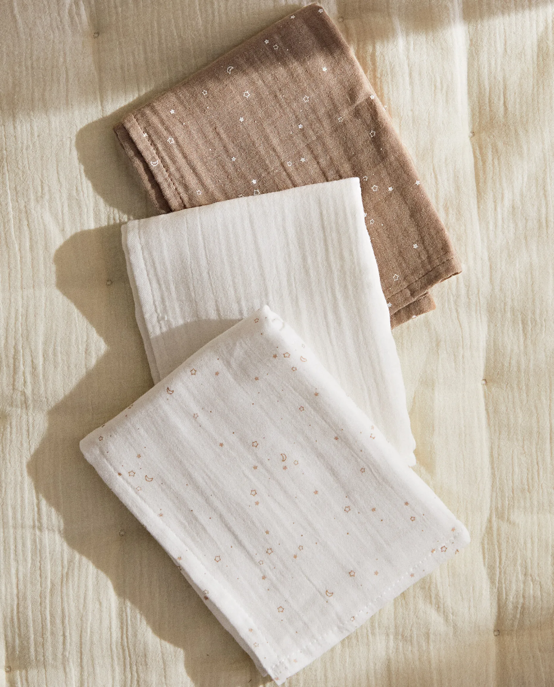 Star Print Muslin Cloths (Pack Of 3)