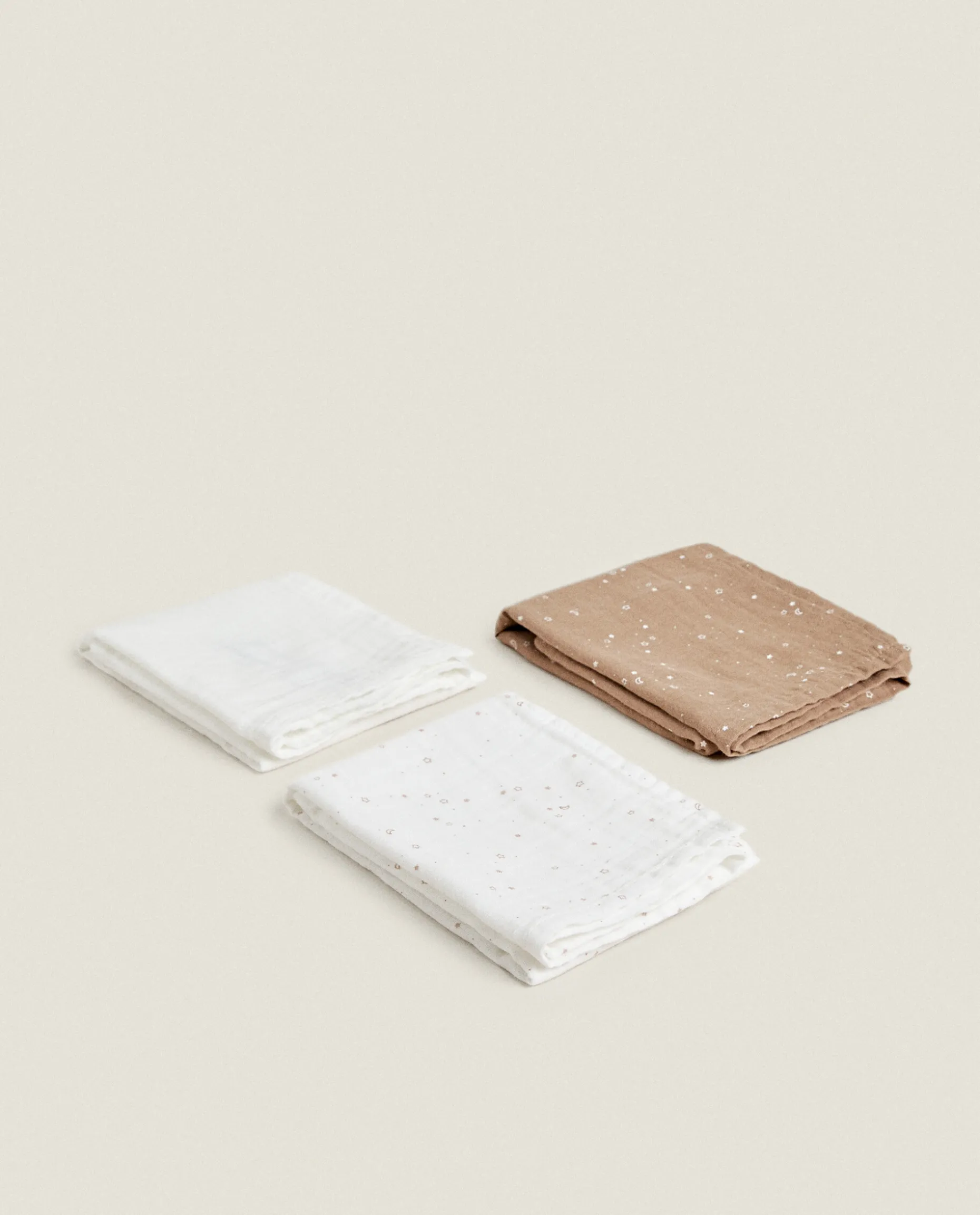Star Print Muslin Cloths (Pack Of 3)