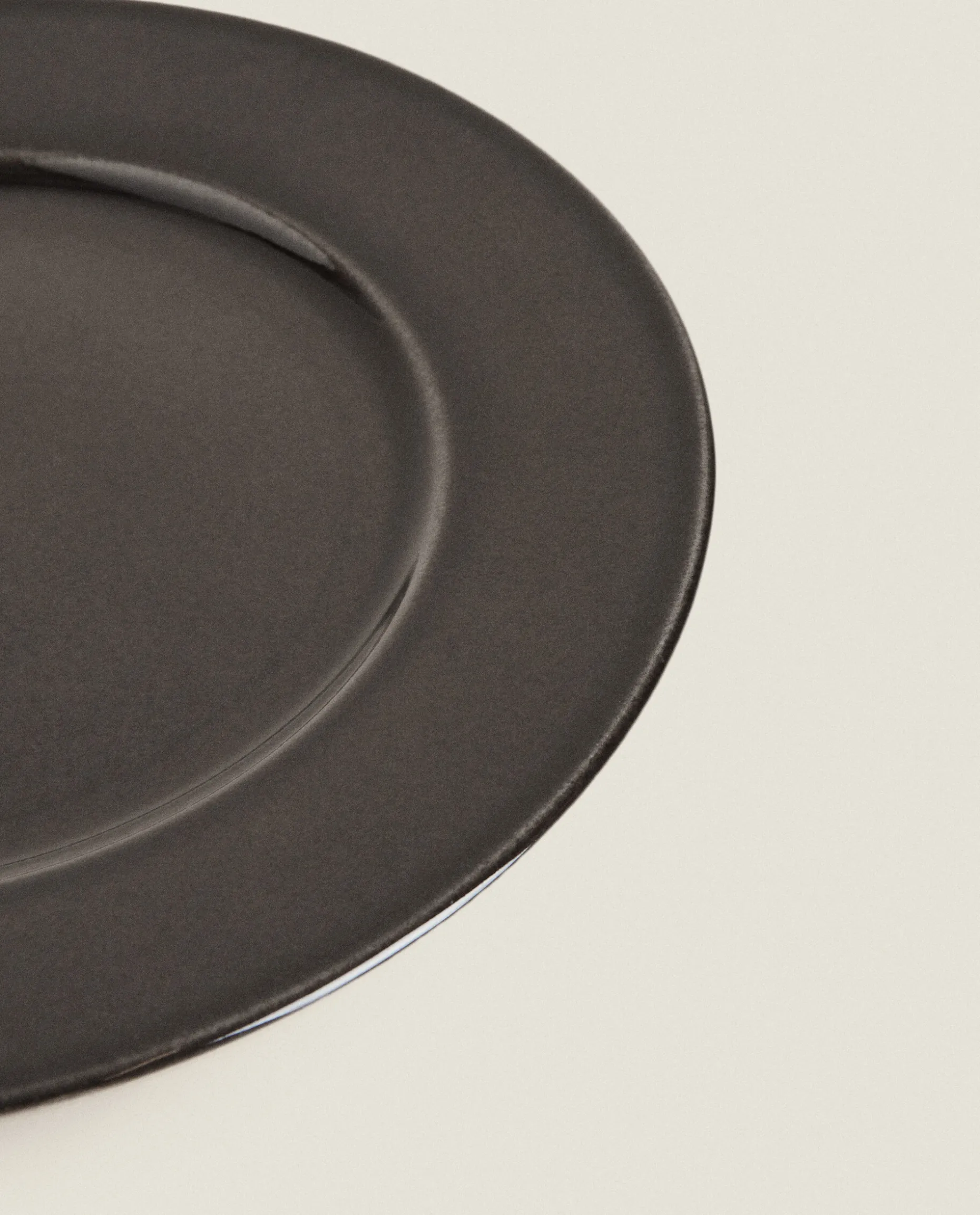 Stoneware Dinner Plate
