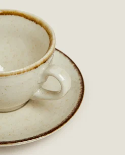 Teacup With Rim Detail