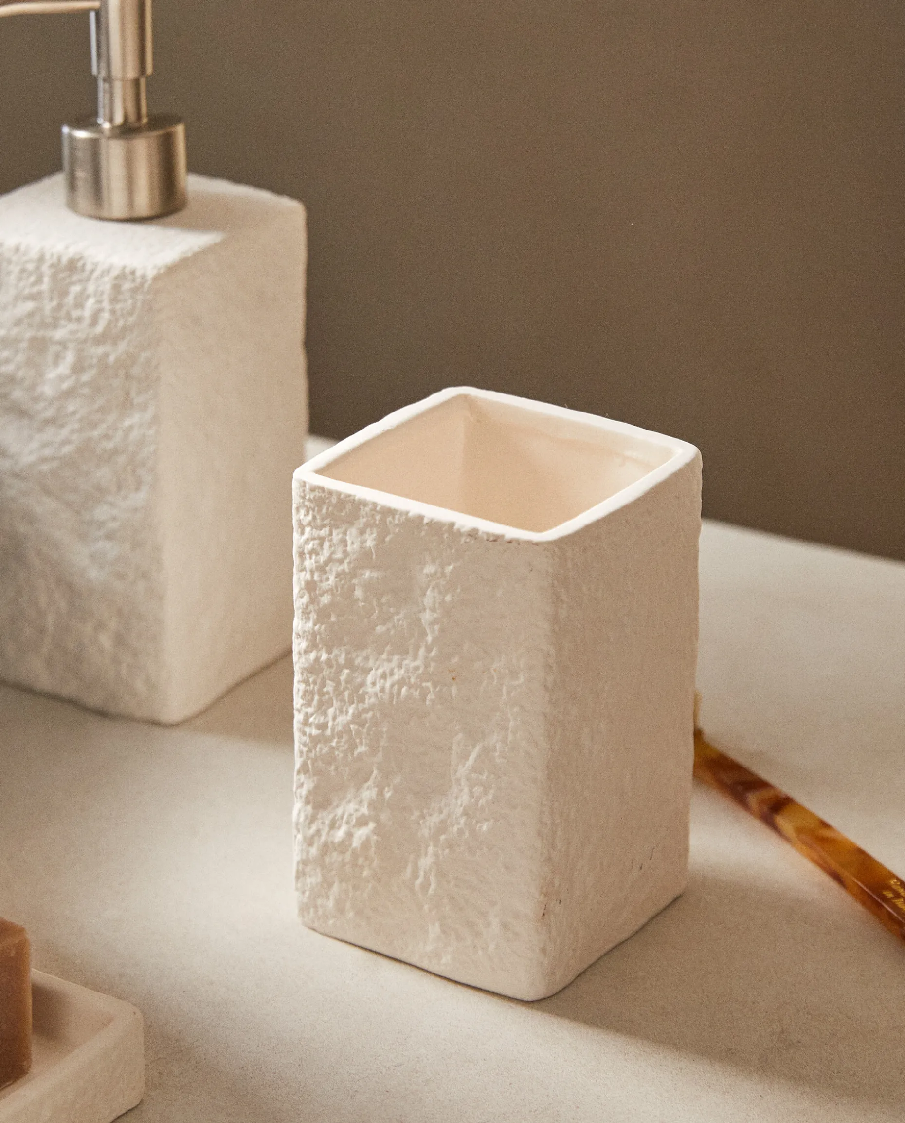 Textured Design Ceramic Tumbler