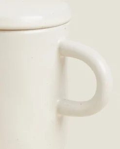 Textured Milk Pitcher With Lid