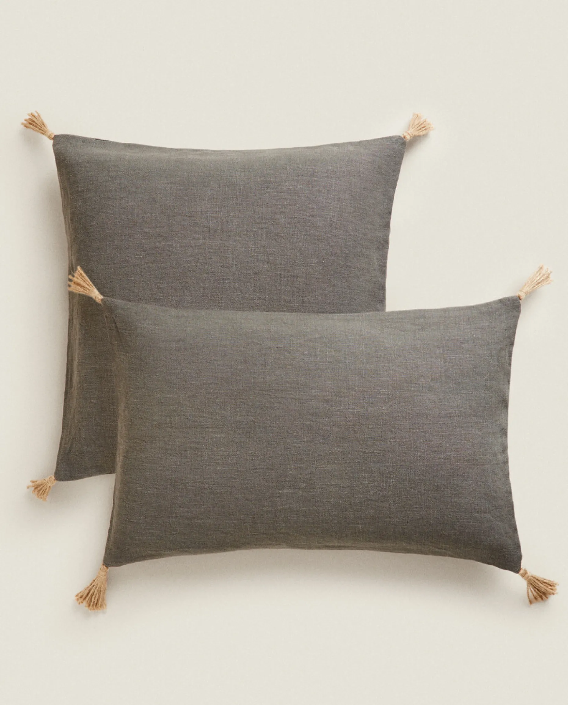 Throw Pillow Cover With Jute Tassels