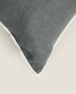 Throw Pillow Cover With Overlocking