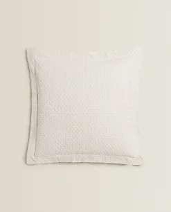 Throw Pillow Cover With Polka Dot Design