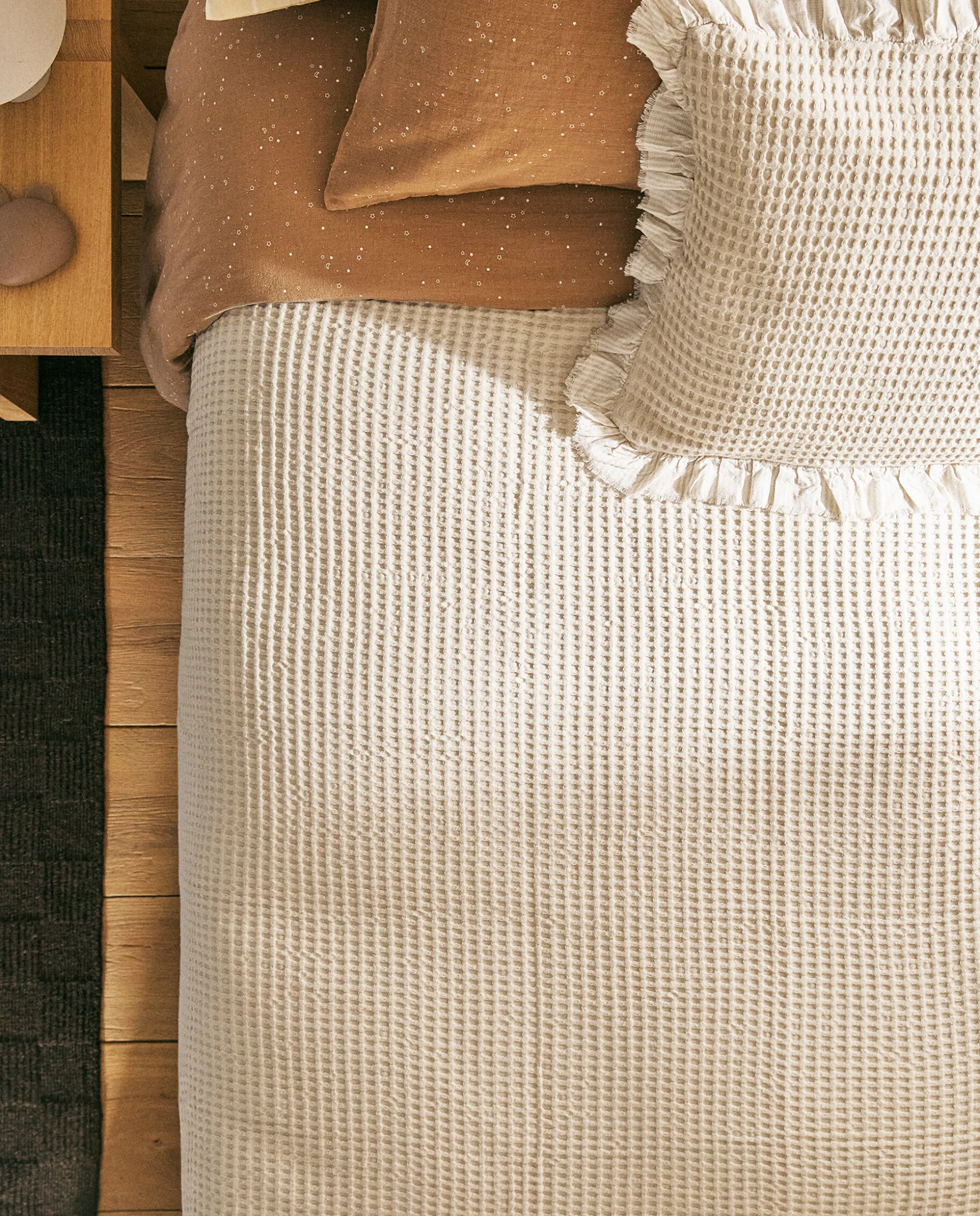 Waffle Texture Cotton Bedspread