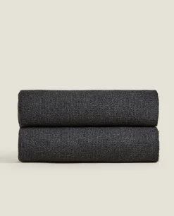 Waffle-Texture Blanket