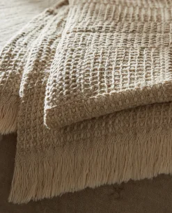 Waffle-Texture Blanket