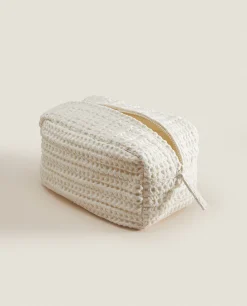 Waffle-Texture Fabric Toiletry Bag