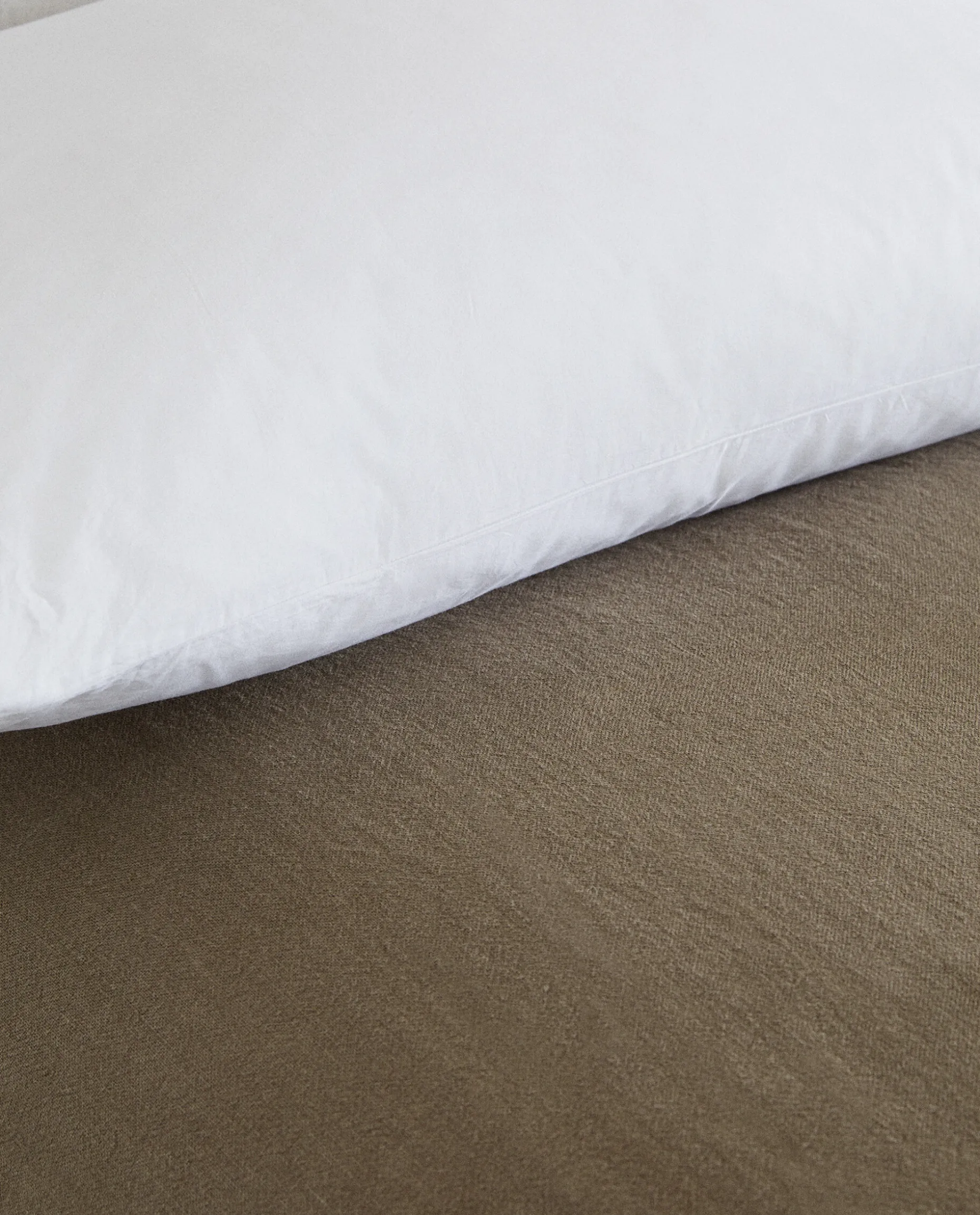 Washed Linen Bedspread (400 Gsm)