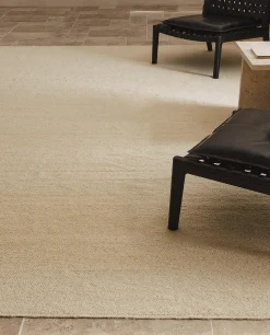Wavy Woolen Rug