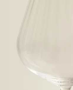 Wavy-Effect Bohemia Crystal Wine Glass