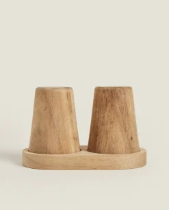 Wooden Salt And Pepper Shaker Set